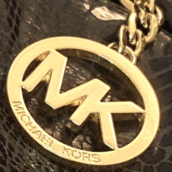 Michael Kors Large Patent Leather Snake Embossed Navy Blue Handbag.  - Picture 5 of 9